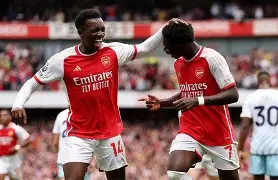 长传球技术最好的三位球员