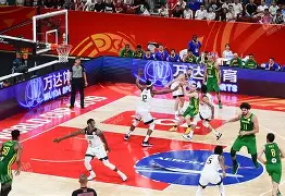 球天下官网-美职篮巅峰对决空接操作